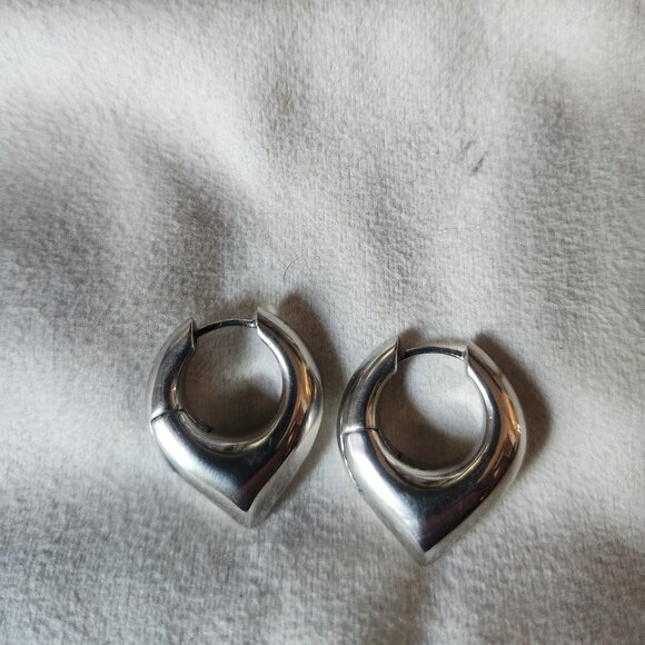 Ask & Embla Silver Vox Spear Earrings - Picture 2 of 2